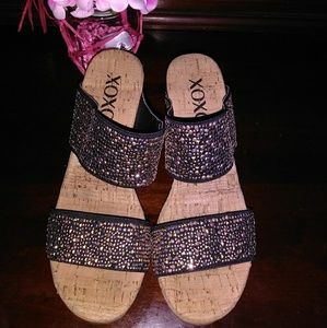 Beaded black wedges
